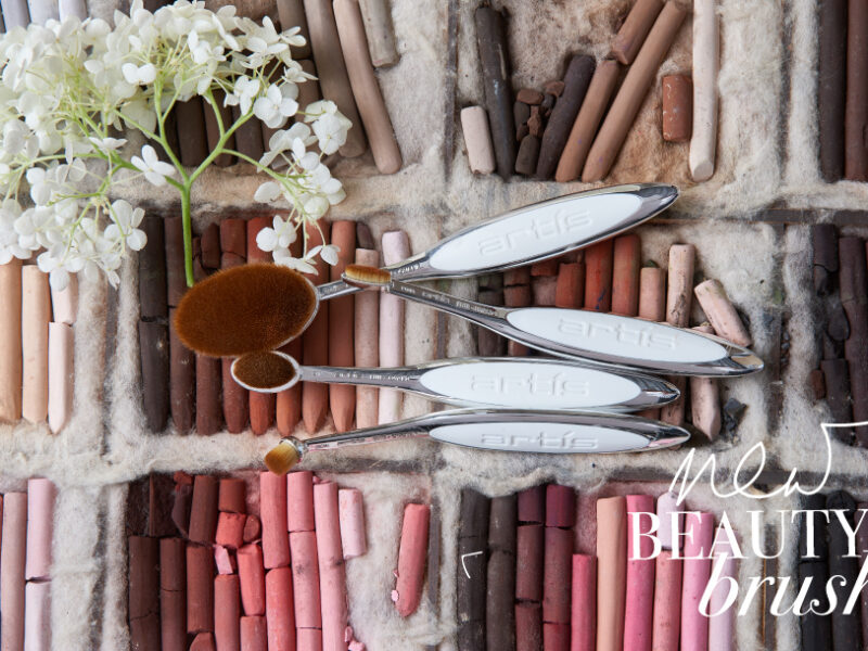 Why you might need a new make-up brush